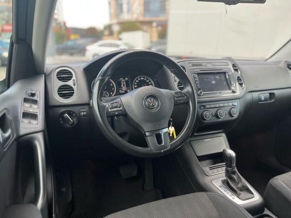 Volkswagen Tiguan I Рестайлинг с пробегом 2015 года, цена 1 390 000 рублей, 142844 км, внедорожник, Автокод Объявления