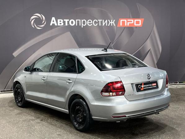 Volkswagen Polo V Рестайлинг с пробегом 2018 года, цена 620 000 рублей, 245327 км, седан, Автокод Объявления