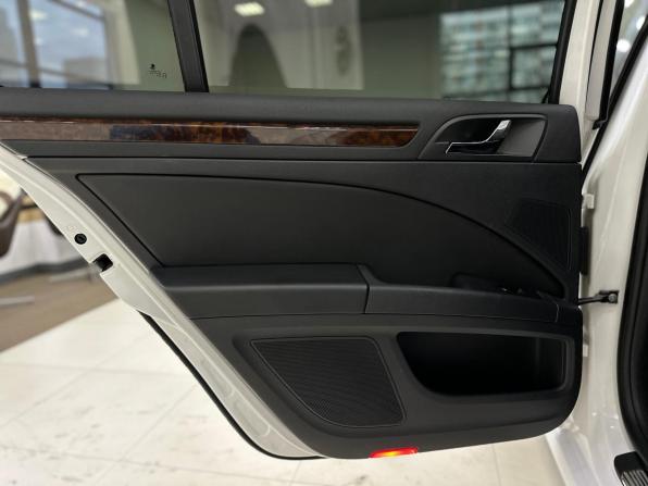 Skoda Superb II Рестайлинг с пробегом 2013 года, цена 1 340 000 рублей, 176470 км, лифтбек, Автокод Объявления