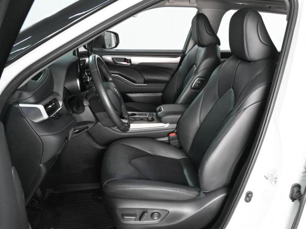 Toyota Highlander IV (XU70) с пробегом 2024 года, цена 4 749 000 рублей, 27532 км, внедорожник, Автокод Объявления