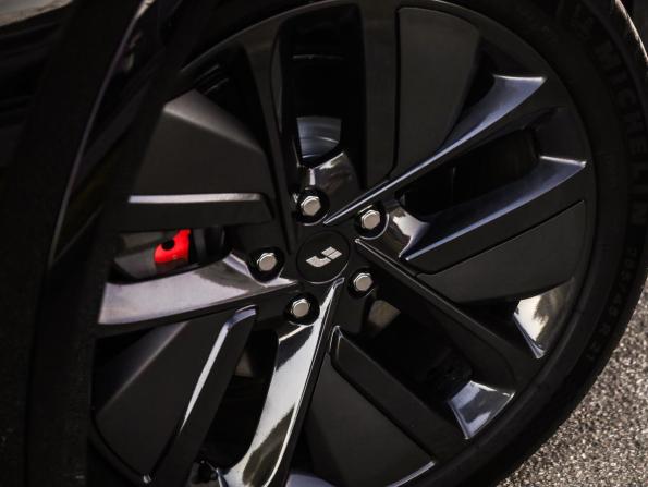 Li Auto (Lixiang) L7 I Рестайлинг с пробегом 2024 года, цена 6 699 000 рублей, 52000 км, внедорожник, Автокод Объявления