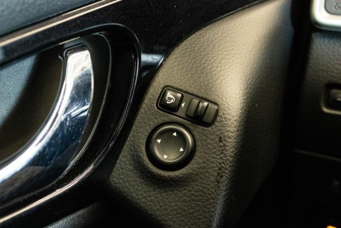 Nissan Qashqai II с пробегом 2015 года, цена 1 155 000 рублей, 132538 км, внедорожник, Автокод Объявления