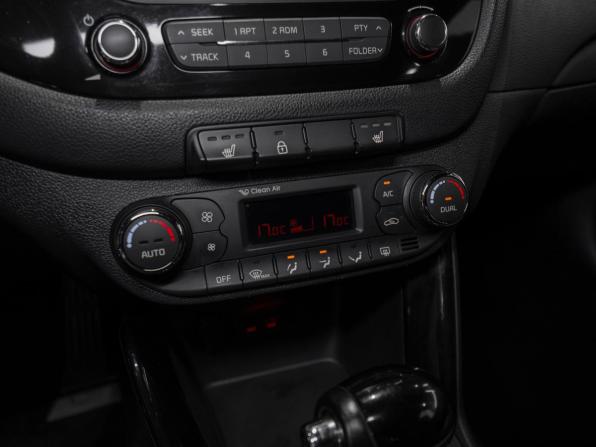 Kia Ceed II Рестайлинг с пробегом 2015 года, цена 1 095 000 рублей, 155083 км, хэтчбек, Автокод Объявления