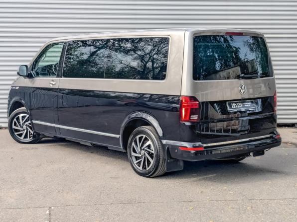 Volkswagen Multivan T6 Рестайлинг с пробегом 2021 года, цена 4 700 000 рублей, 207418 км, минивэн, Автокод Объявления