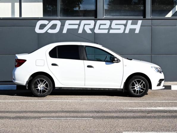 Renault Logan II Рестайлинг с пробегом 2018 года, цена 954 000 рублей, 107728 км, седан, Автокод Объявления