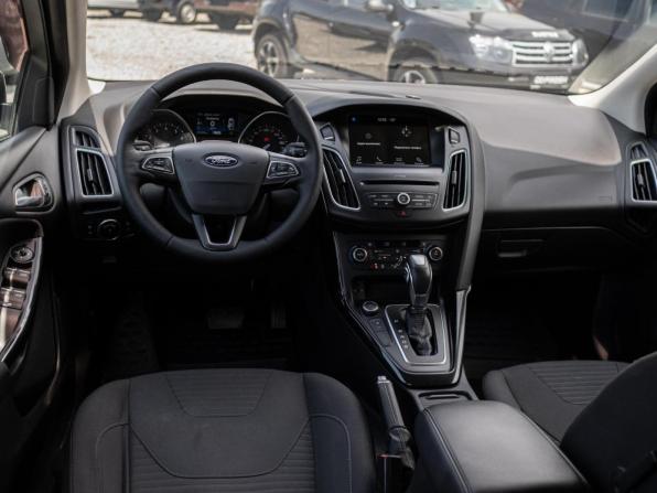 Ford Focus III Рестайлинг с пробегом 2017 года, цена 965 000 рублей, 233329 км, седан, Автокод Объявления