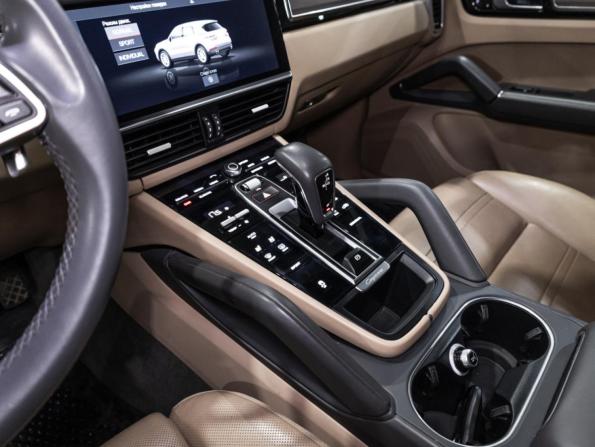 Porsche Cayenne III с пробегом 2018 года, цена 5 390 550 рублей, 108073 км, внедорожник, Автокод Объявления