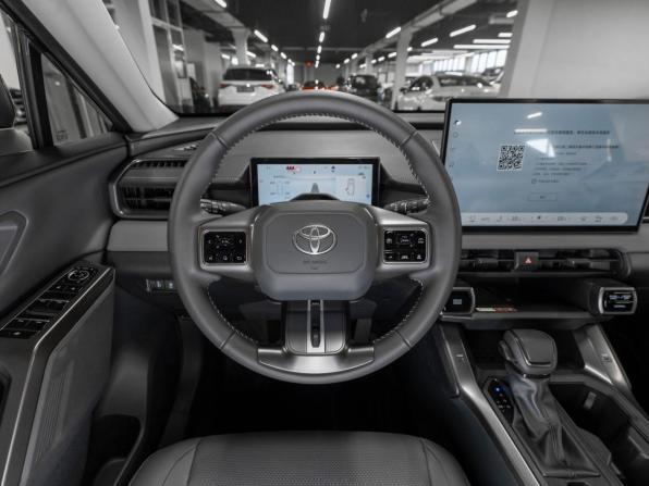 Toyota RAV4 VI (XA60) с пробегом 2026 года, цена 4 200 000 рублей, 50 км, внедорожник, Автокод Объявления