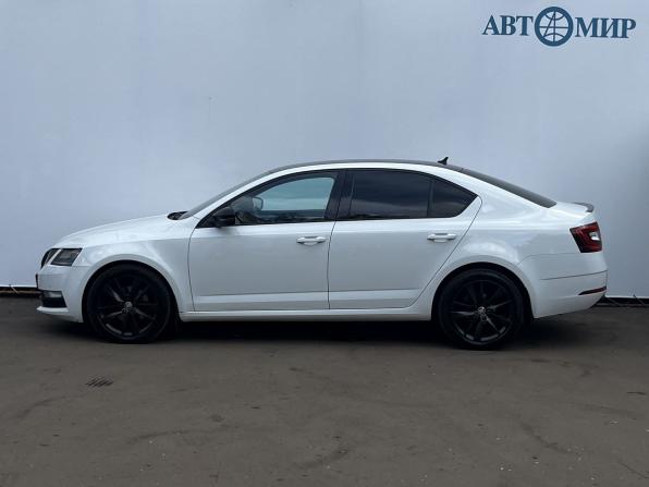 Skoda Octavia III (A7) Рестайлинг с пробегом 2018 года, цена 1 830 000 рублей, 232209 км, лифтбек, Автокод Объявления
