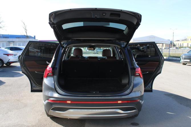 Hyundai Santa Fe IV Рестайлинг с пробегом 2022 года, цена 3 649 000 рублей, 106056 км, внедорожник, Автокод Объявления