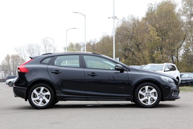 Volvo V40 Cross Country I с пробегом 2013 года, цена 1 348 000 рублей, 216000 км, хэтчбек, Автокод Объявления