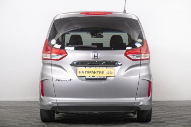 Honda Freed II Рестайлинг с пробегом 2019 года, цена 1 739 000 рублей, 118000 км, компактвэн, Автокод Объявления