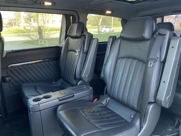 Mercedes-Benz Viano I (W639) Рестайлинг с пробегом 2013 года, цена 2 125 000 рублей, 275260 км, минивэн, Автокод Объявления