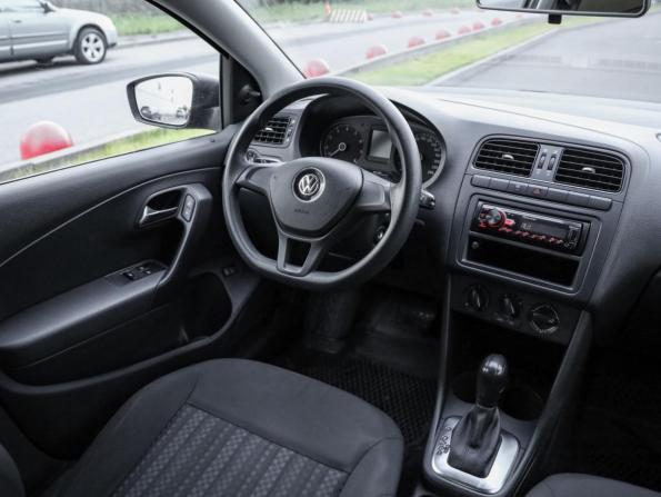 Volkswagen Polo V Рестайлинг с пробегом 2016 года, цена 989 000 рублей, 159519 км, седан, Автокод Объявления
