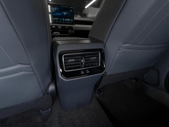 Toyota RAV4 VI (XA60) с пробегом 2026 года, цена 4 150 000 рублей, 18 км, внедорожник, Автокод Объявления