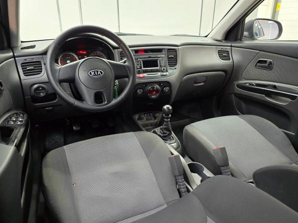 Kia Rio II Рестайлинг с пробегом 2009 года, цена 699 000 рублей, 171000 км, хэтчбек, Автокод Объявления