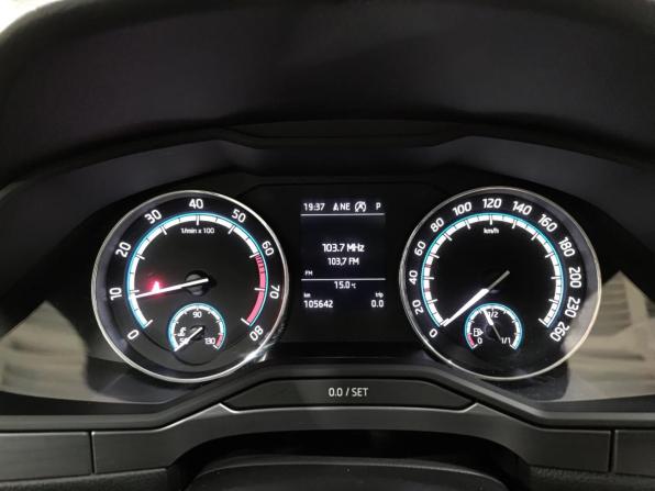 Skoda Superb III Рестайлинг с пробегом 2020 года, цена 2 190 000 рублей, 105642 км, лифтбек, Автокод Объявления