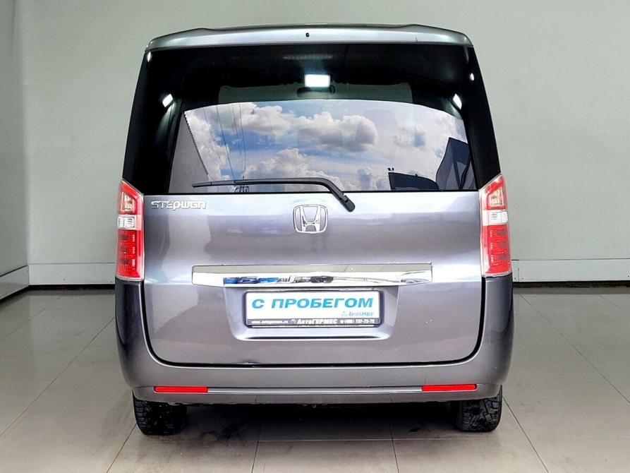 Honda Stepwgn IV Рестайлинг Москва  - изображение 3