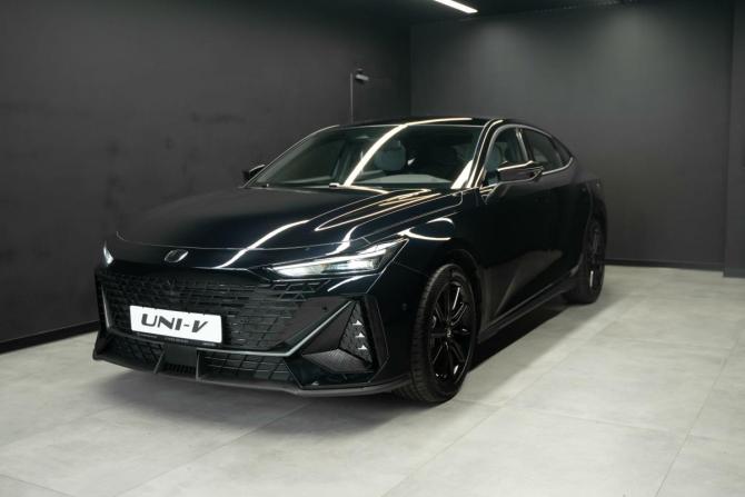 Новый Changan UNI-V I 2024 года, цена 3 259 900 рублей, лифтбек, Автокод Объявления