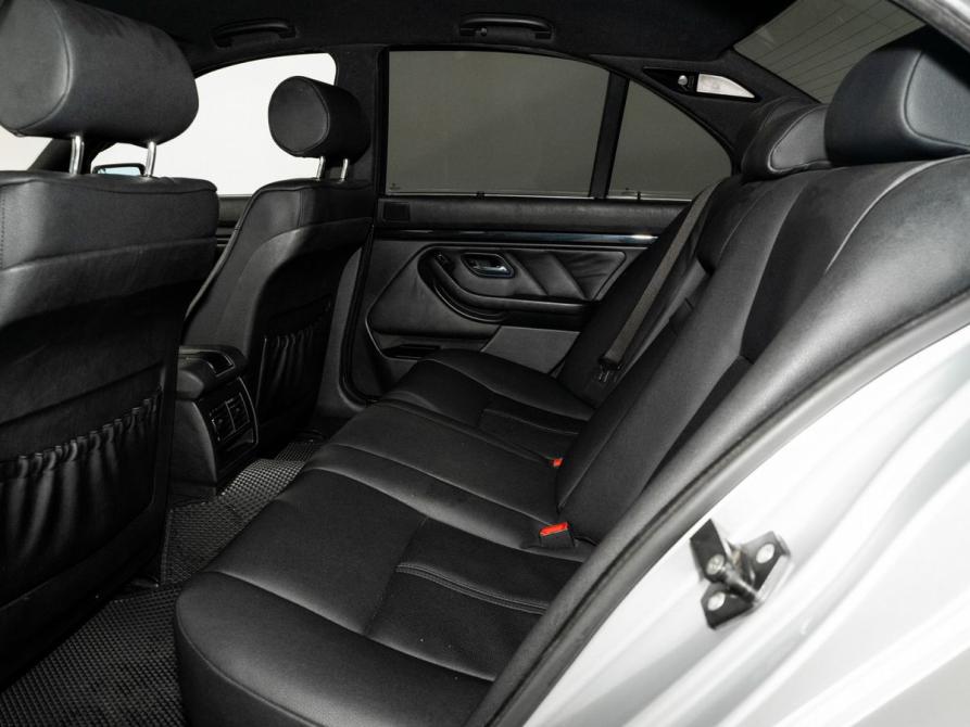 BMW 5 серии IV (E39) Рестайлинг Иркутск  - изображение 7