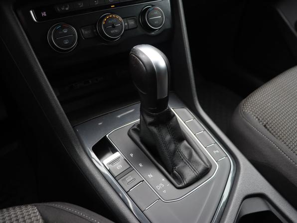 Volkswagen Tiguan II с пробегом 2019 года, цена 2 180 000 рублей, 151695 км, внедорожник, Автокод Объявления