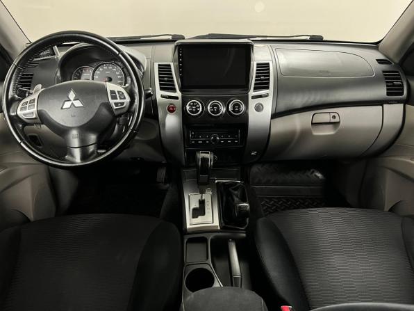 Mitsubishi Pajero Sport II Рестайлинг с пробегом 2013 года, цена 1 900 000 рублей, 183379 км, внедорожник, Автокод Объявления