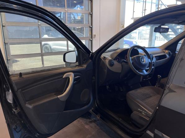 Renault Logan I Рестайлинг с пробегом 2011 года, цена 270 000 рублей, 387127 км, седан, Автокод Объявления