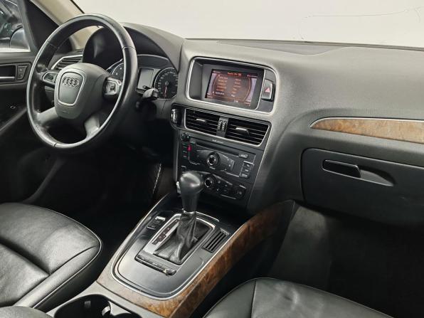 Audi Q5 I (8R) с пробегом 2010 года, цена 1 335 000 рублей, 156968 км, внедорожник, Автокод Объявления