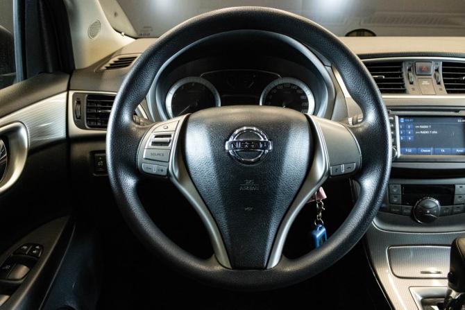 Nissan Tiida II с пробегом 2015 года, цена 1 260 000 рублей, 84334 км, хэтчбек, Автокод Объявления