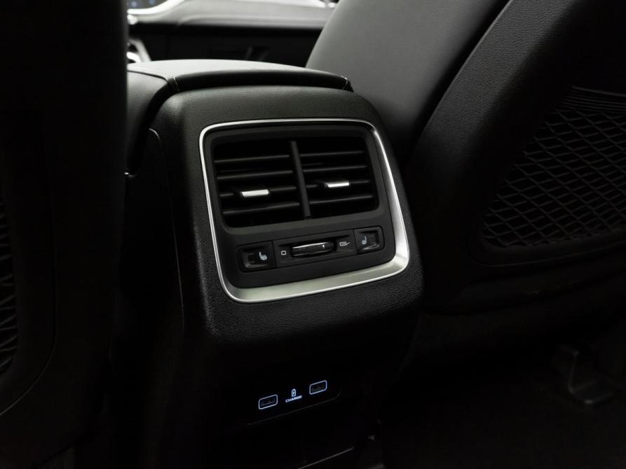 Geely Atlas Pro Москва  - изображение 21