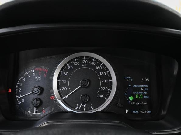 Toyota Corolla XII (E210) Рестайлинг с пробегом 2023 года, цена 2 299 000 рублей, 40289 км, седан, Автокод Объявления