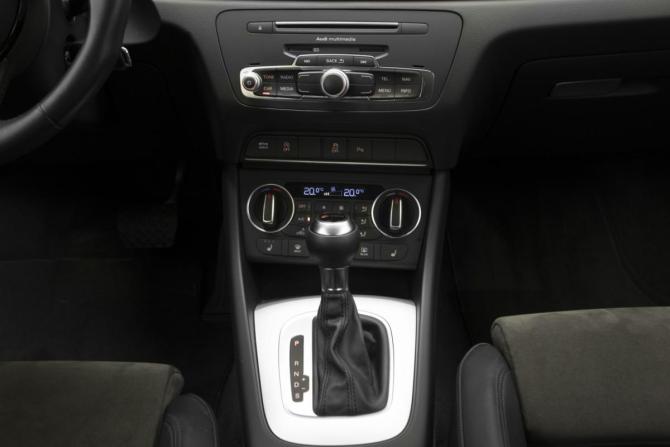Audi Q3 I (8U) Рестайлинг с пробегом 2017 года, цена 2 550 000 рублей, 72073 км, внедорожник, Автокод Объявления