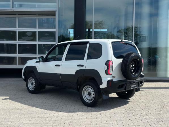 Lada (ВАЗ) Niva Travel I с пробегом 2024 года, цена 1 040 000 рублей, 7080 км, внедорожник, Автокод Объявления