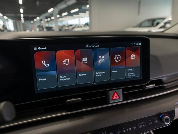 Kia Carnival IV Рестайлинг с пробегом 2023 года, цена 5 200 000 рублей, 59611 км, минивэн, Автокод Объявления