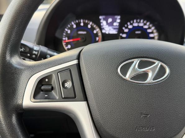 Hyundai Solaris I с пробегом 2014 года, цена 900 000 рублей, 125000 км, хэтчбек, Автокод Объявления