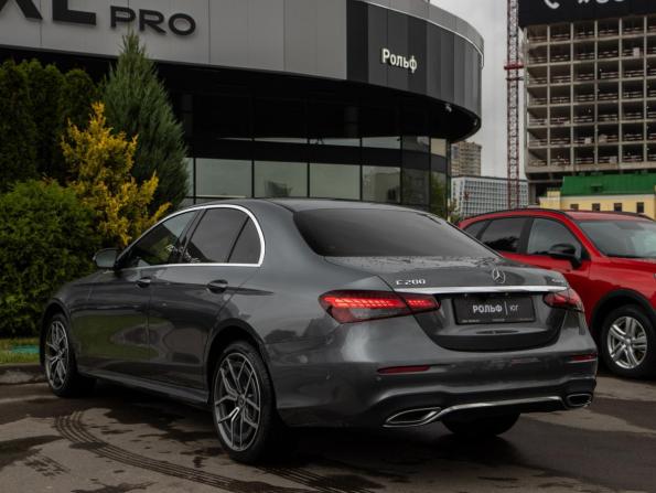 Mercedes-Benz E-Класс V (W213 S213 C238) Рестайлинг с пробегом 2021 года, цена 4 513 000 рублей, 48826 км, седан, Автокод Объявления