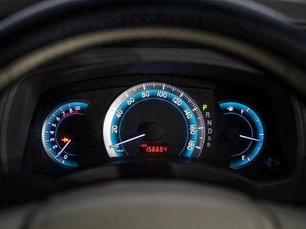 Toyota ISis I Рестайлинг с пробегом 2013 года, цена 1 100 000 рублей, 156654 км, компактвэн, Автокод Объявления