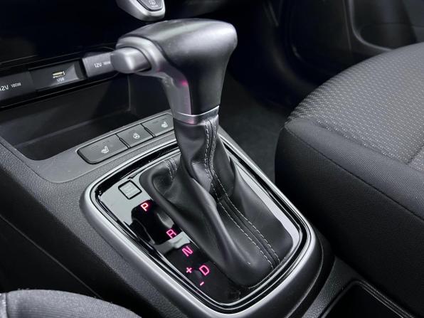 Kia Rio IV Рестайлинг с пробегом 2021 года, цена 1 670 000 рублей, 64708 км, хэтчбек, Автокод Объявления