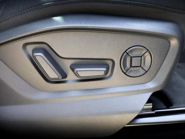 Audi Q7 II (4M) Рестайлинг с пробегом 2023 года, цена 9 690 000 рублей, 39908 км, внедорожник, Автокод Объявления