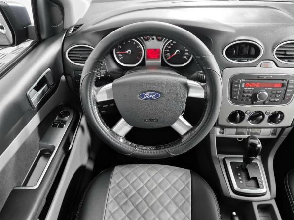 Ford Focus II Рестайлинг с пробегом 2010 года, цена 220 000 рублей, 295054 км, хэтчбек, Автокод Объявления