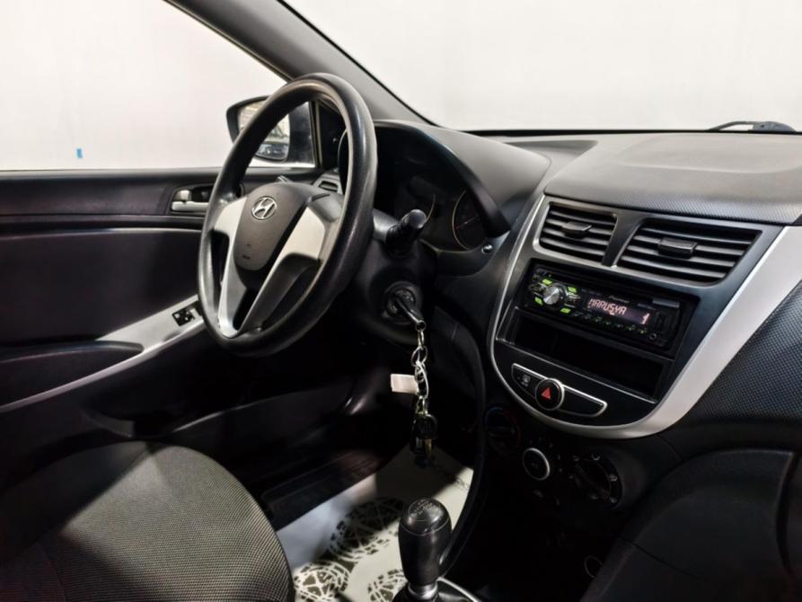 Hyundai Solaris I Курск  - изображение 5
