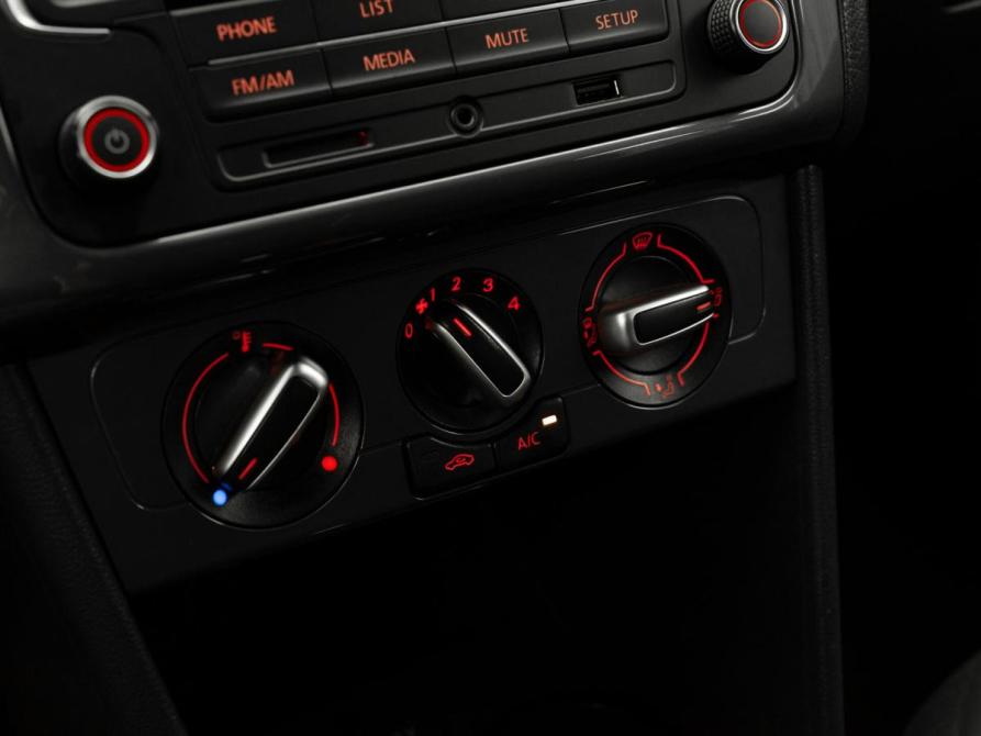 Volkswagen Polo V Рестайлинг Москва  - изображение 15