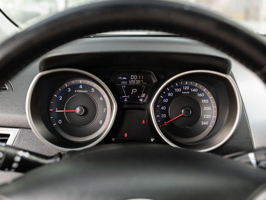 Hyundai Elantra V (MD) Новосибирск  - изображение 13