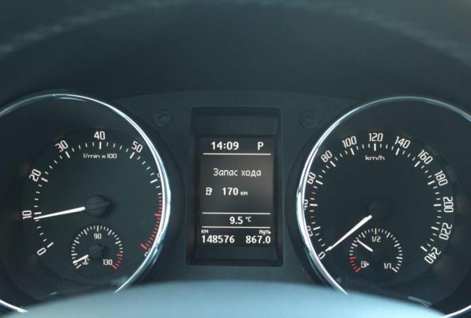 Skoda Yeti I Рестайлинг с пробегом 2017 года, цена 1 447 000 рублей, 148576 км, внедорожник, Автокод Объявления