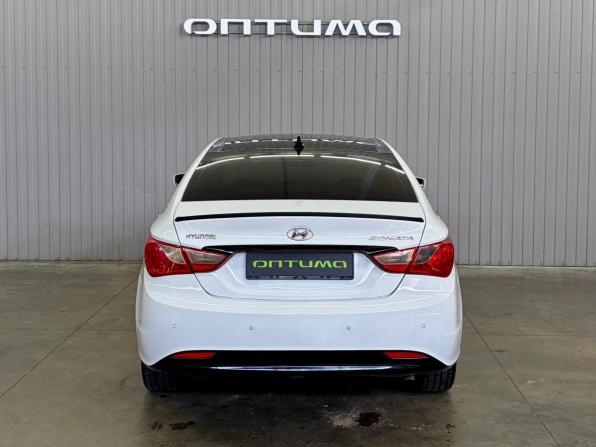 Hyundai Sonata VI (YF) с пробегом 2010 года, цена 1 067 000 рублей, 207800 км, седан, Автокод Объявления