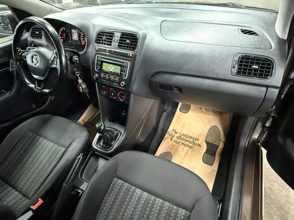 Volkswagen Polo V Рестайлинг с пробегом 2015 года, цена 829 000 рублей, 145896 км, седан, Автокод Объявления