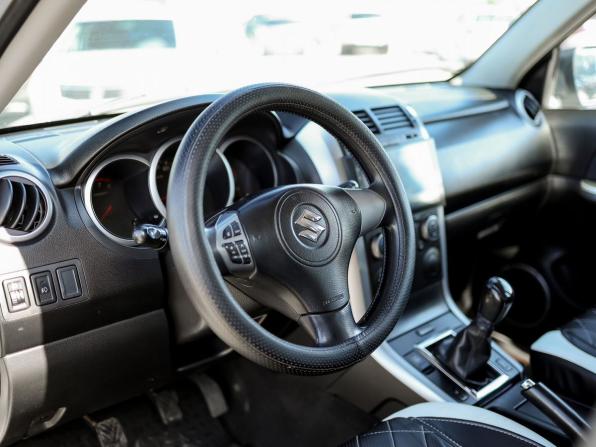 Suzuki Grand Vitara II Рестайлинг 2 с пробегом 2013 года, цена 949 000 рублей, 263930 км, внедорожник, Автокод Объявления