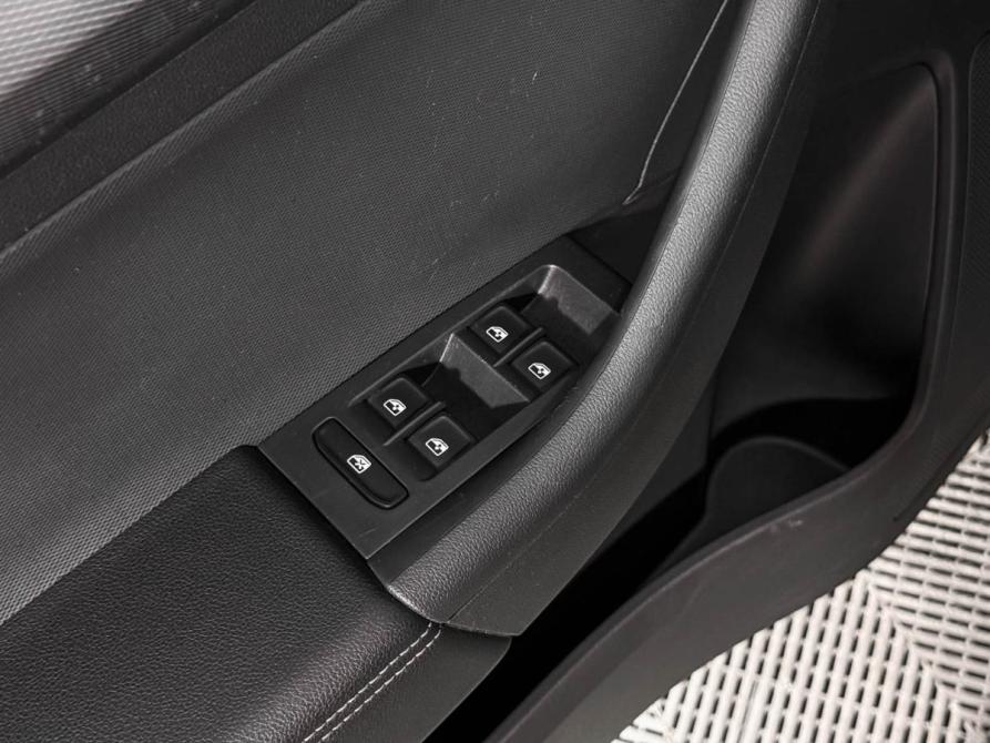 Volkswagen Polo VI Санкт-Петербург  - изображение 10