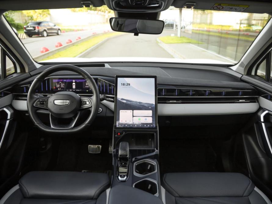Geely Atlas II Санкт-Петербург  - изображение 12