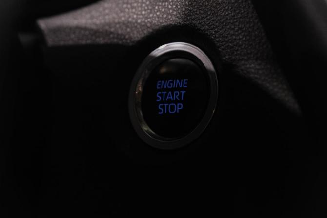 Toyota Corolla XII (E210) с пробегом 2019 года, цена 1 599 000 рублей, 100000 км, седан, Автокод Объявления
